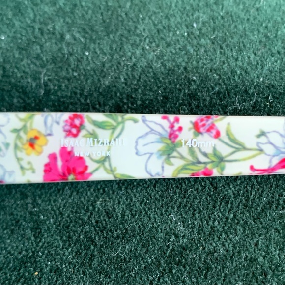 Isaac Mizrahi Sunglasses - Picture 5 of 8